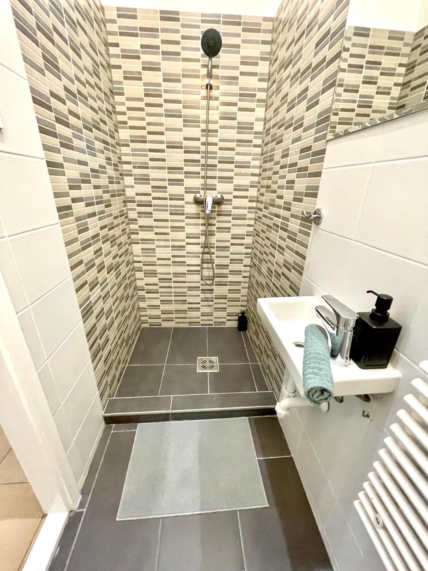 Relax Home With 2 Bedroom, 2 Bathroom For 6 People In The City Centre Free Coffee Budapest Exterior photo